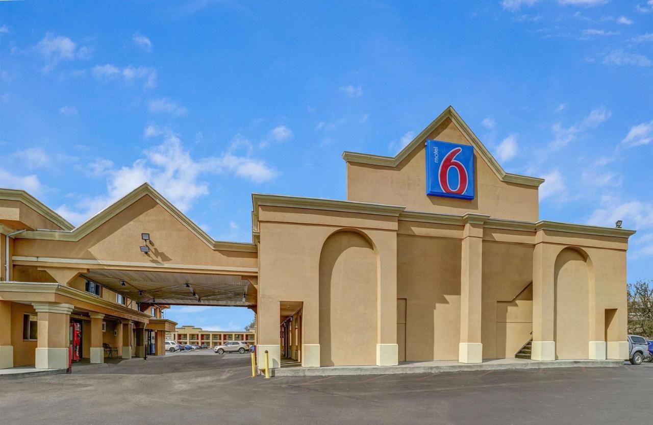 Motel 6 Lester - Philadelphia Airport Eksteriør bilde