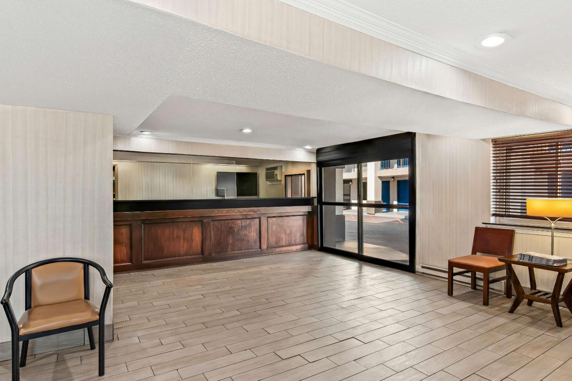 Motel 6 Lester - Philadelphia Airport Eksteriør bilde