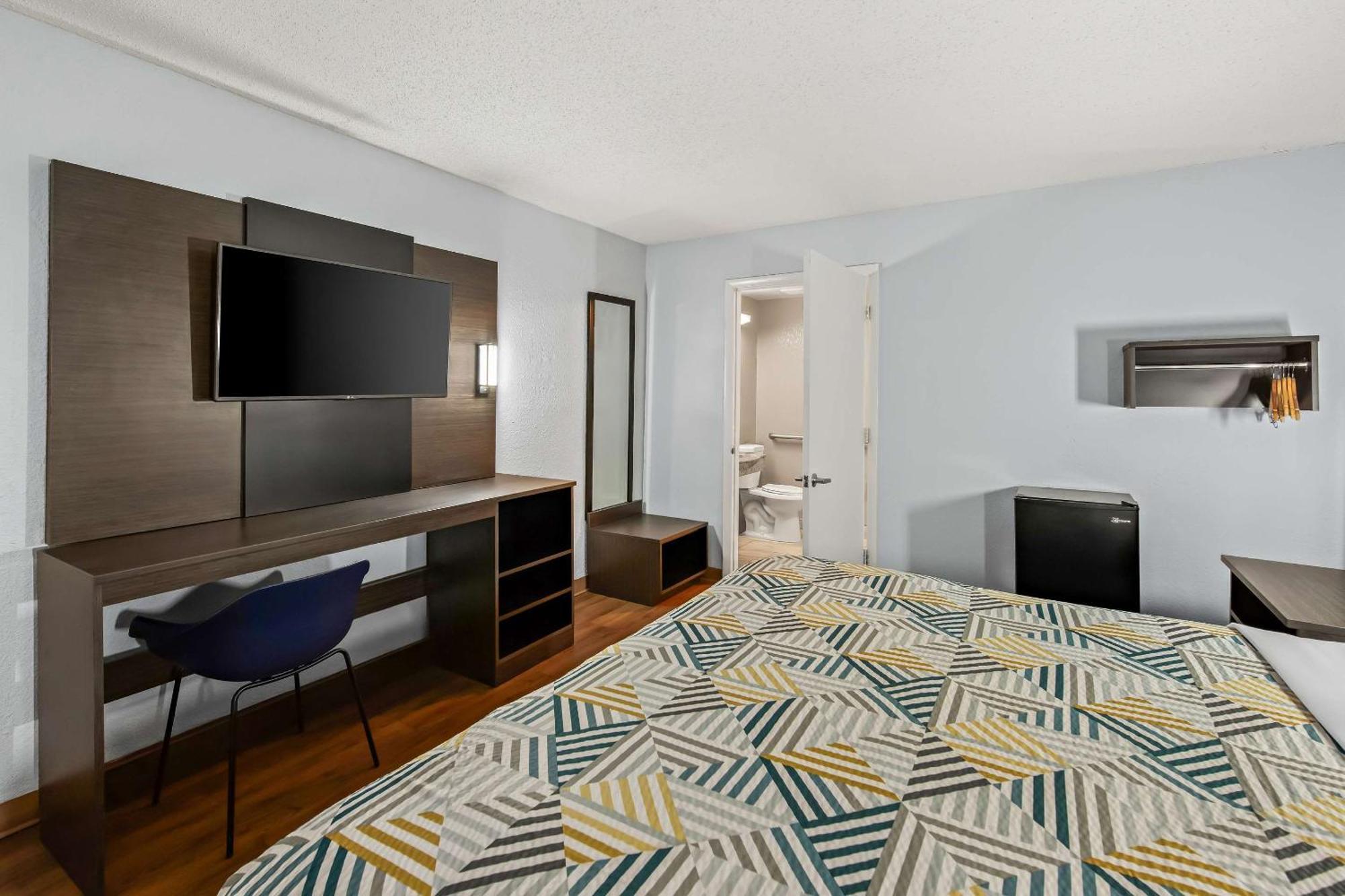 Motel 6 Lester - Philadelphia Airport Eksteriør bilde